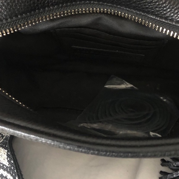 Nwt defect Rebecca Minkoff black leather guitar strap camera bag HP Pick 2024 - Picture 3 of 7